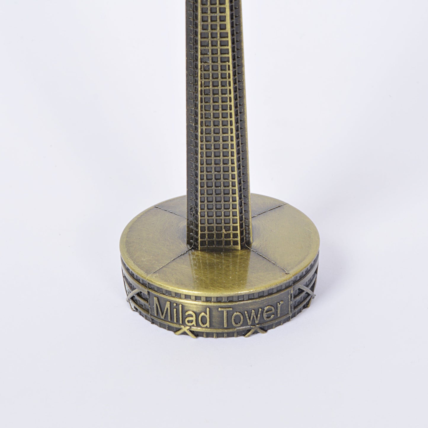 Metal Design Burj Milaad