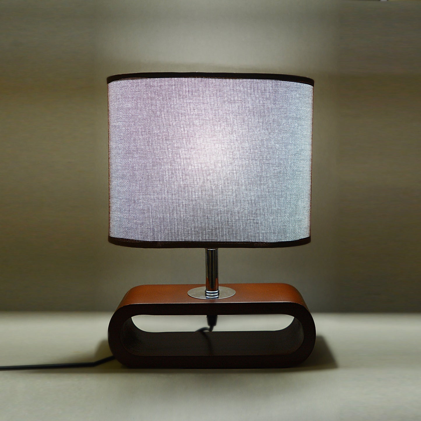 Lamp With Hollow Base