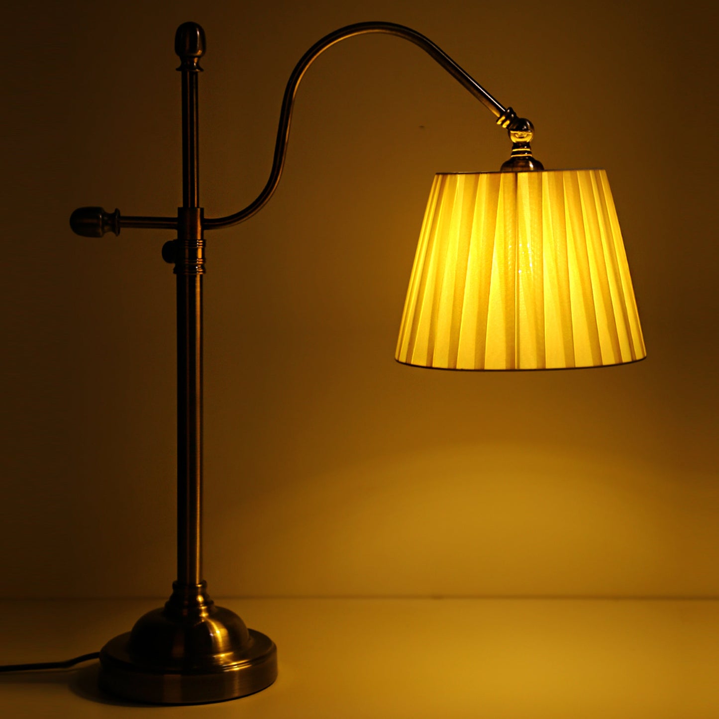 Dale Adjustable Desk Lamp
