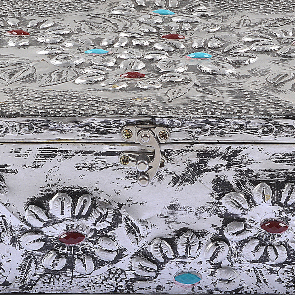 Hand-Made Aluminium Foil Jewelry Box