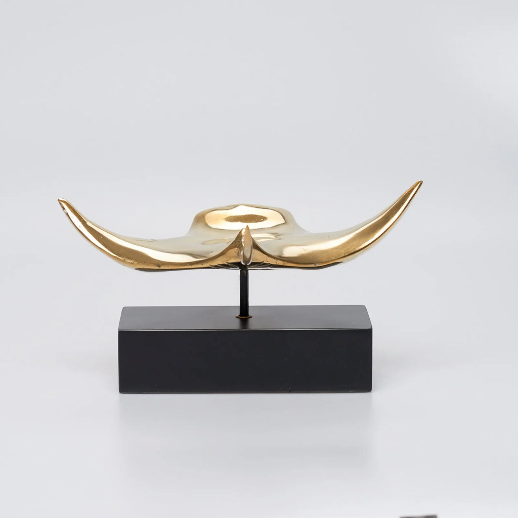 Manta Ray Sculpture Decor