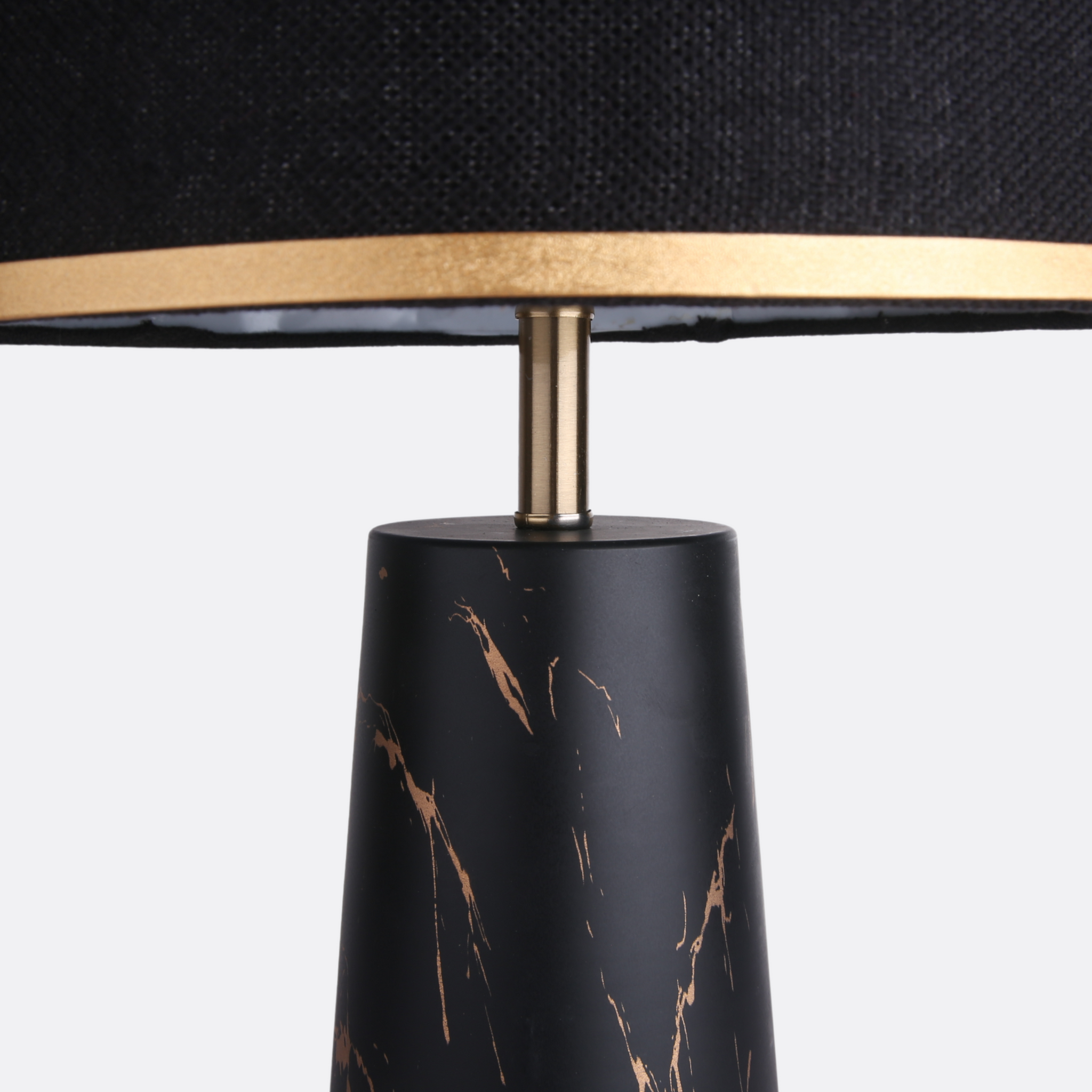 Striated Gold Metal Luxe Lamp