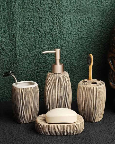 Scrappy Design Bathroom Set