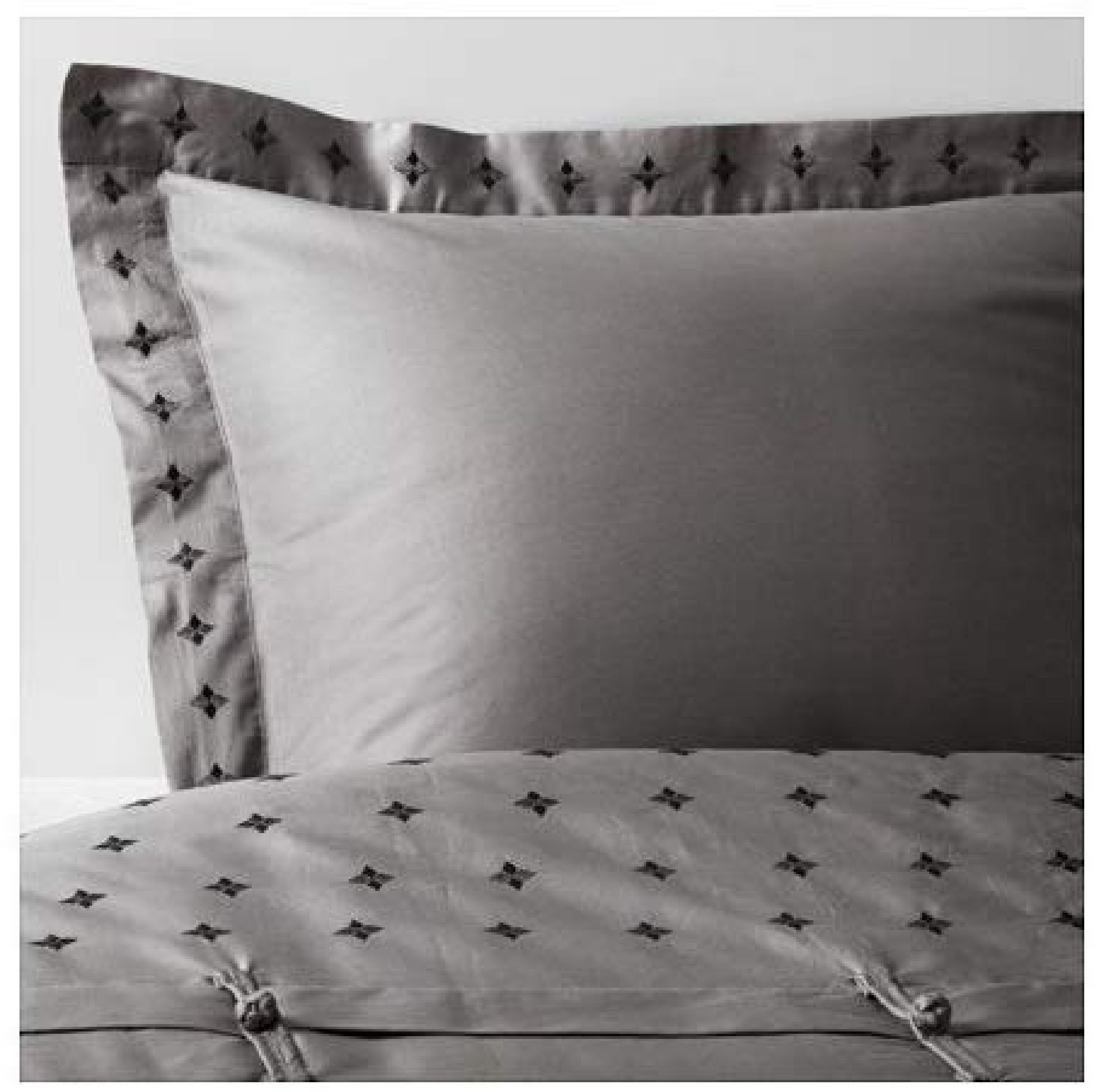 VINRANKA by IKEA Duvet Cover (Gray)