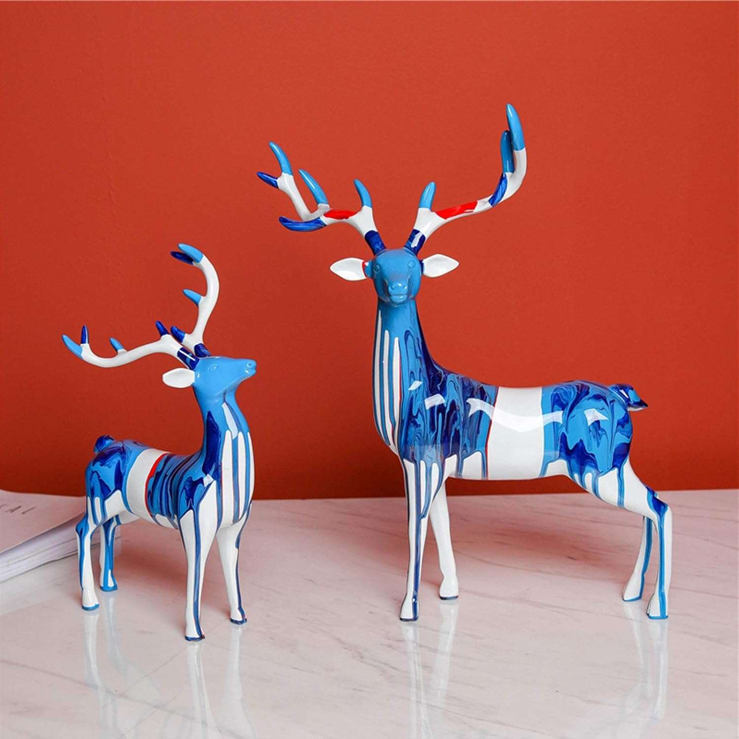 Reindeer Graffiti Showpiece (Set Of 2)