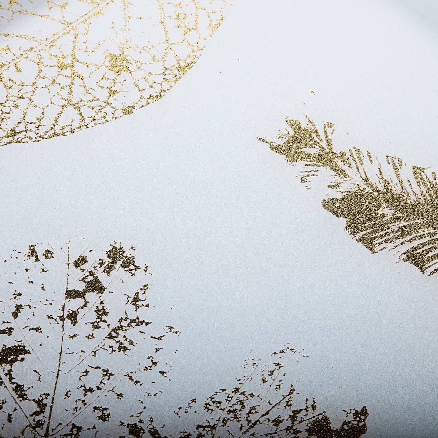 White & Gold Leafs Tray Set