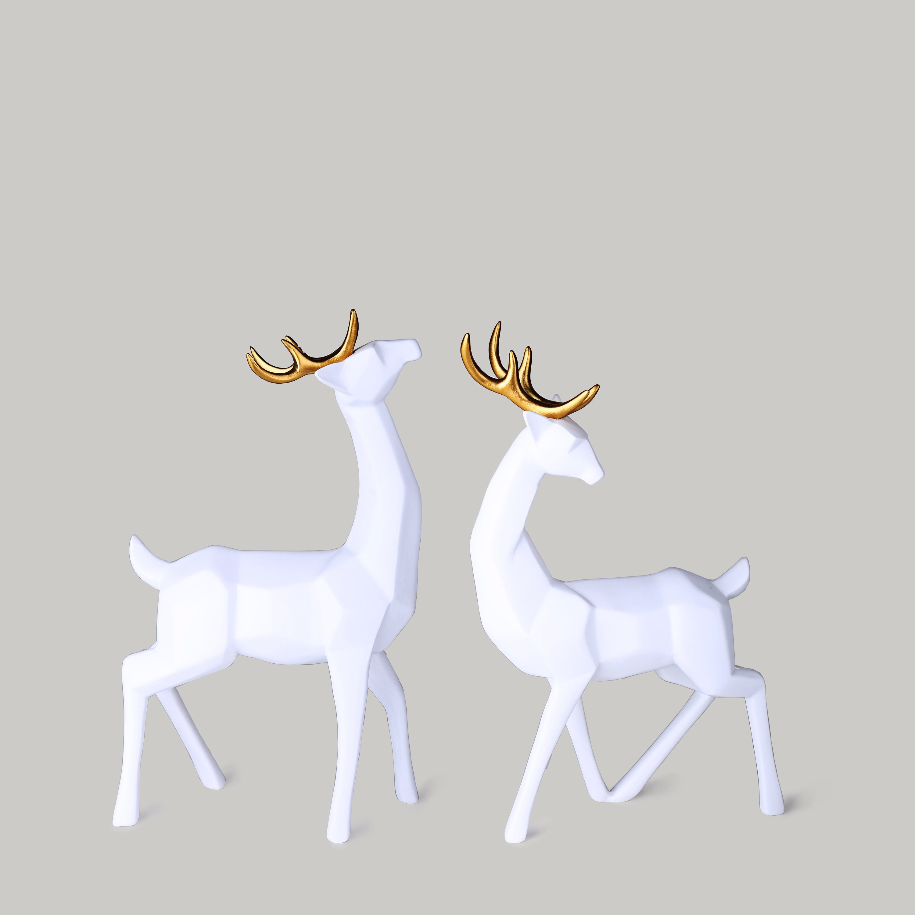 Modern Creative Deer Figurines (White)