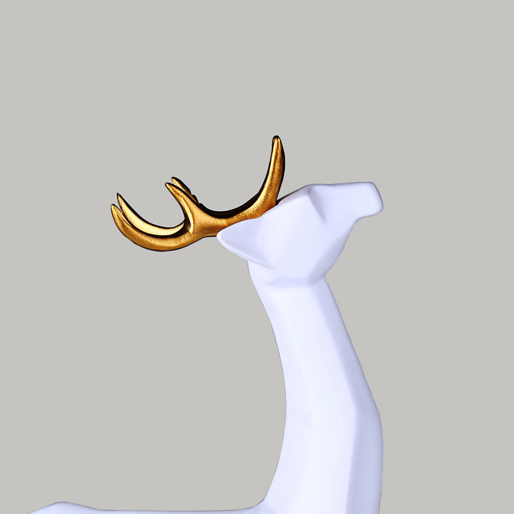 Modern Creative Deer Figurines (White)
