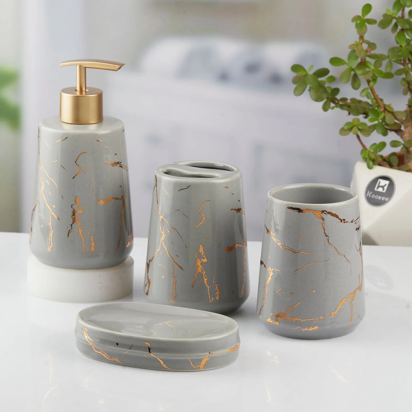 Gold Abstract Design Bathroom Set
