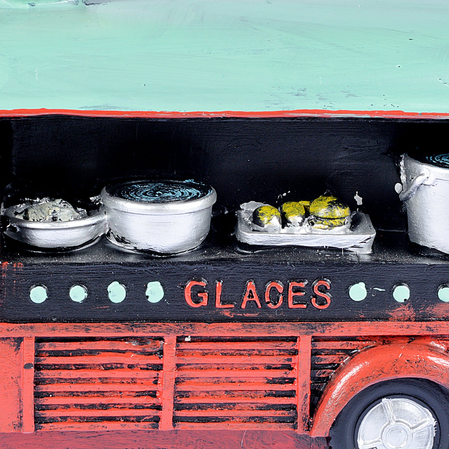 Old Fashion Ice-cream Decorative  Truck (Red)