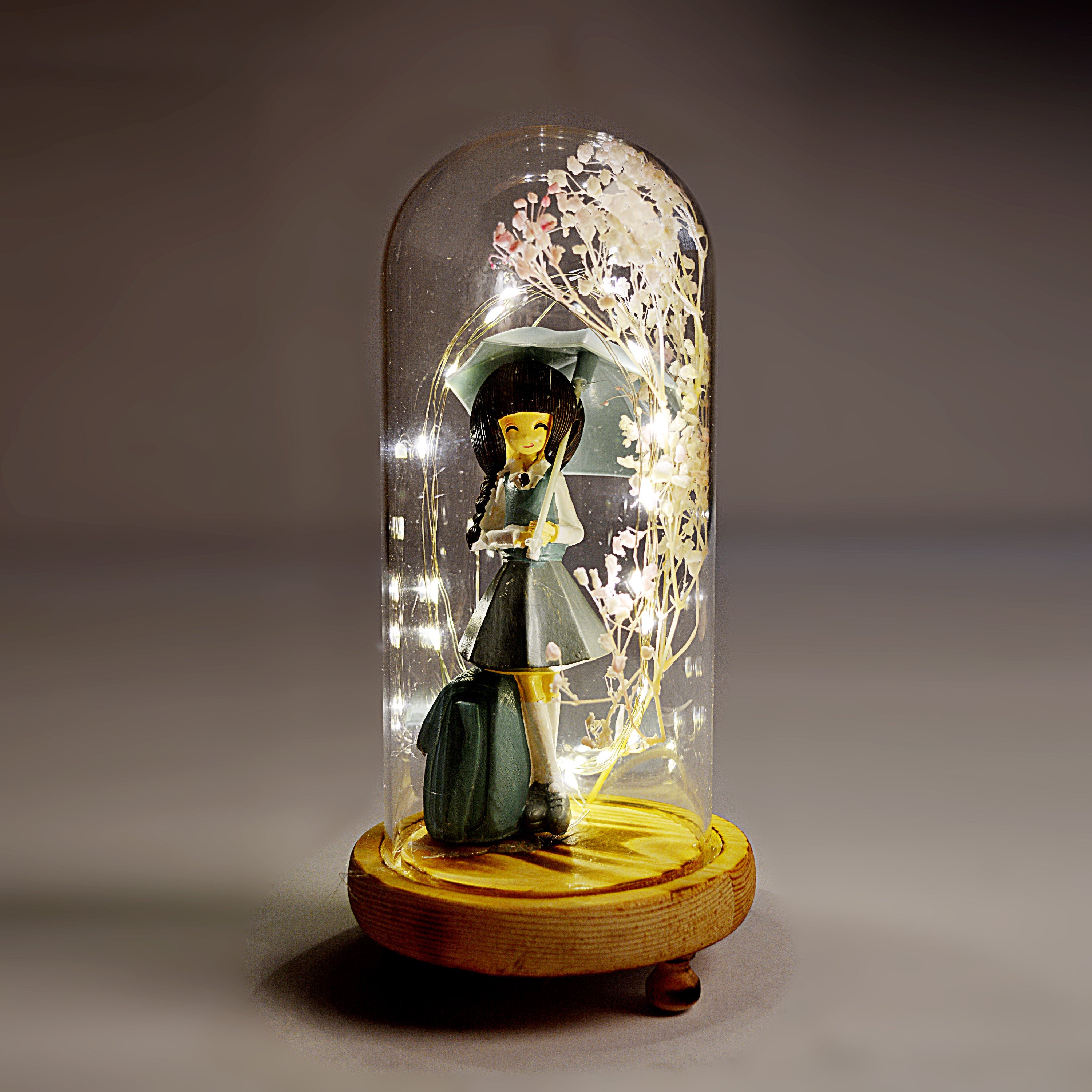 Decorative Girl Statue Design Lightning Pot Poori
