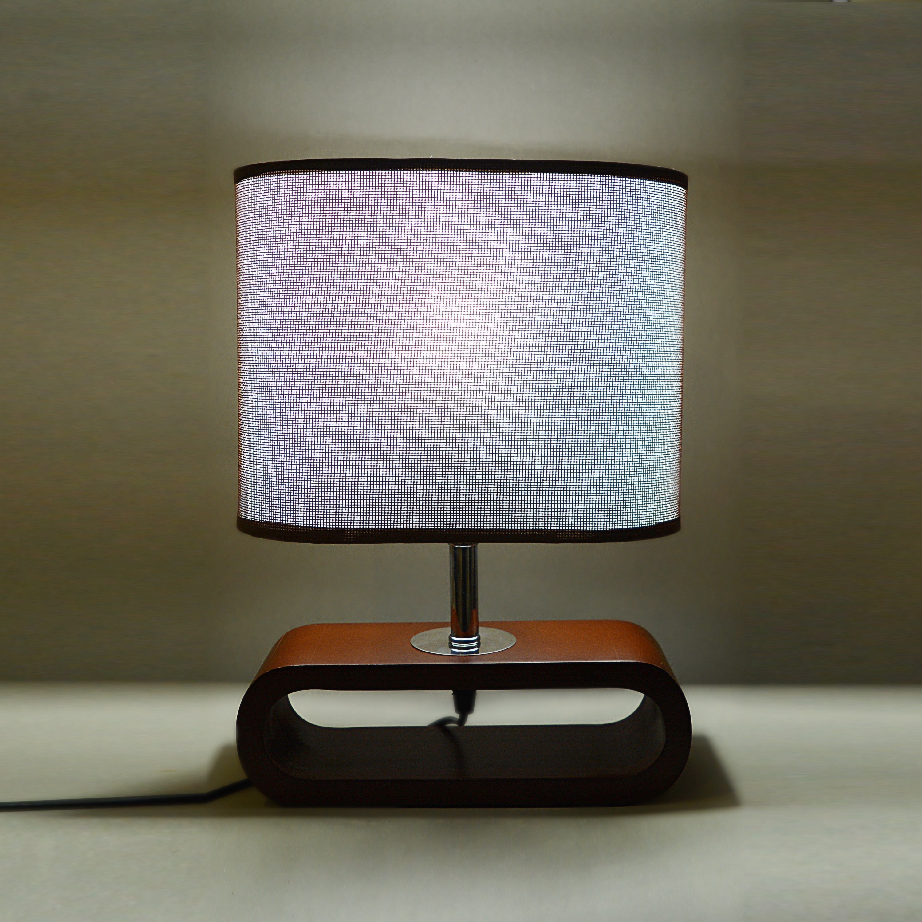 Lamp With Hollow Base