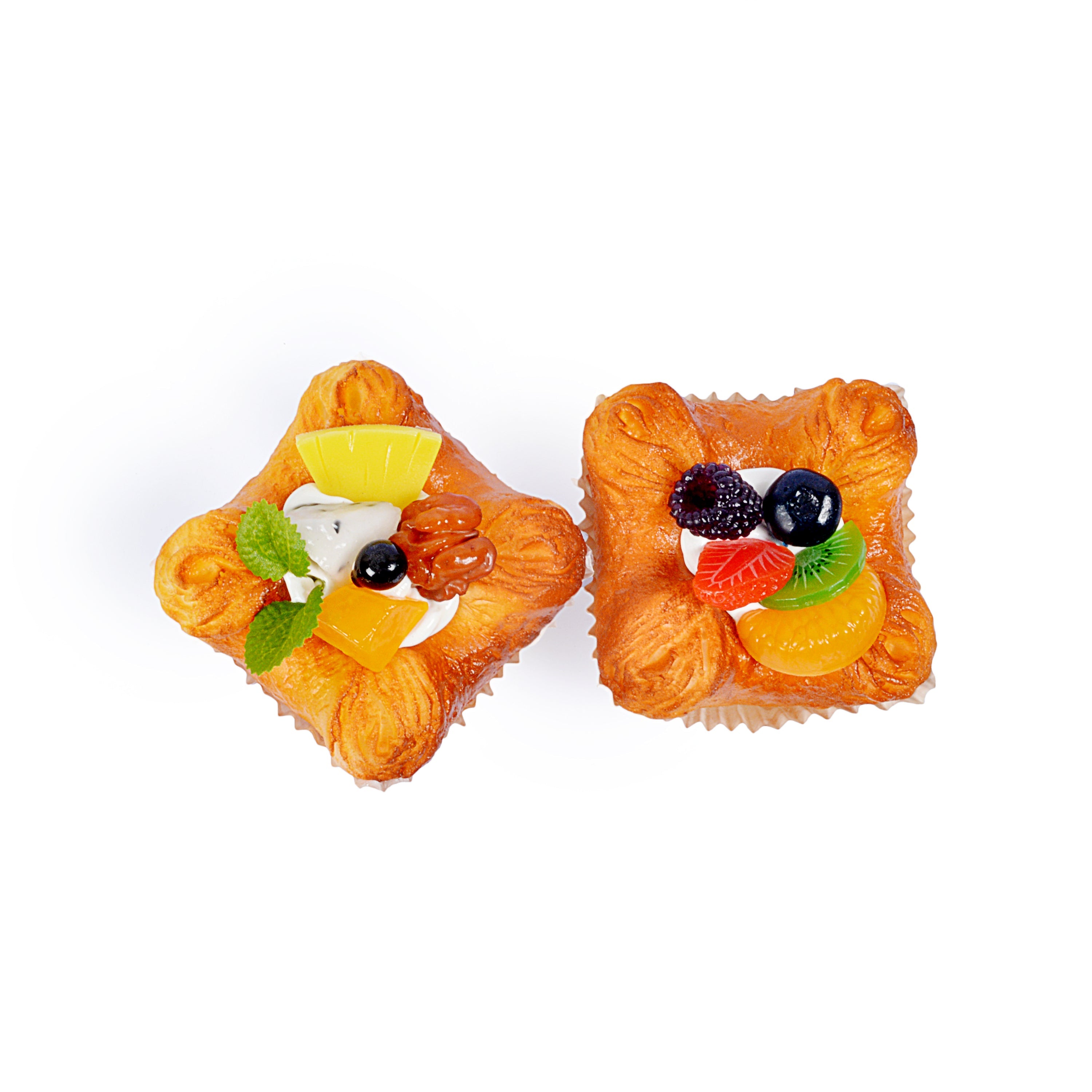 Decorative Cup Cake Fridge Magnets (Set of 2)