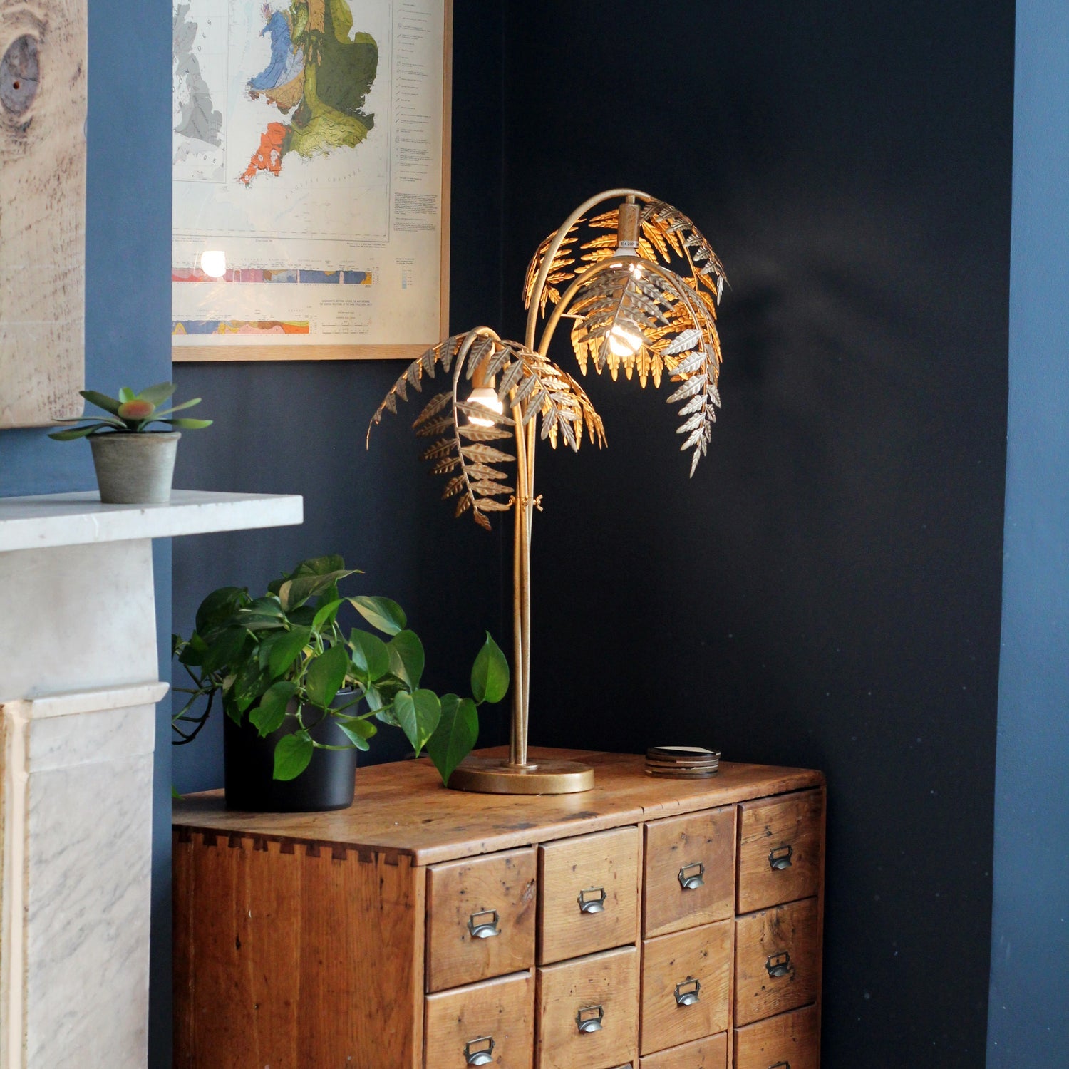 Antique Gold Palm Table Lamp