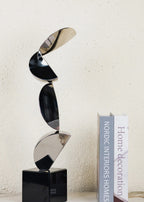 Vexa Vertical Abstract