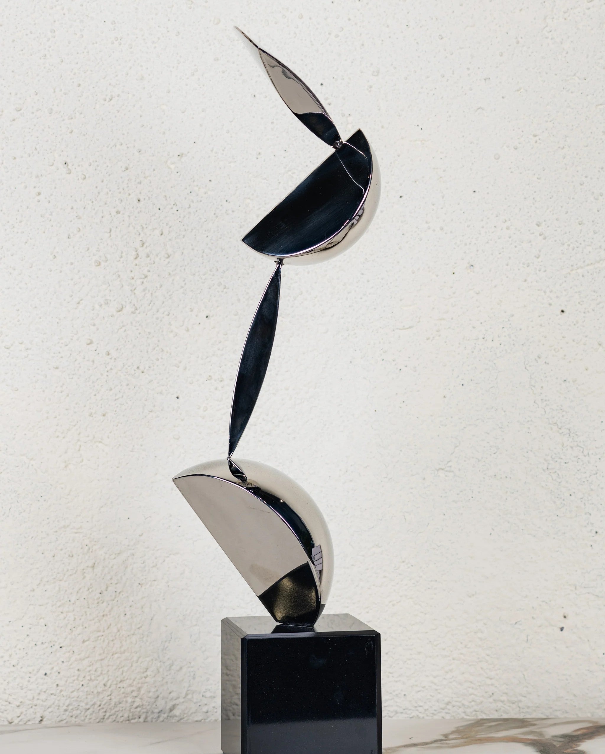 Vexa Vertical Abstract