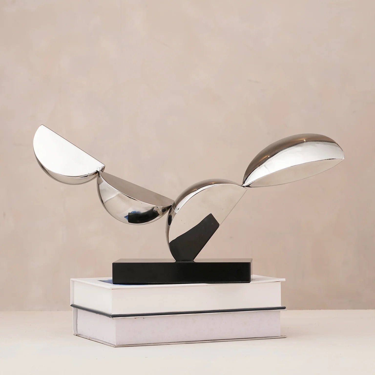 Vexa Horizontal Abstract