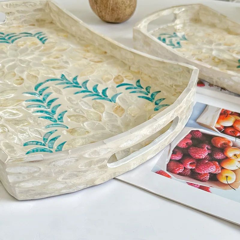 Creative Curved Shell Tray