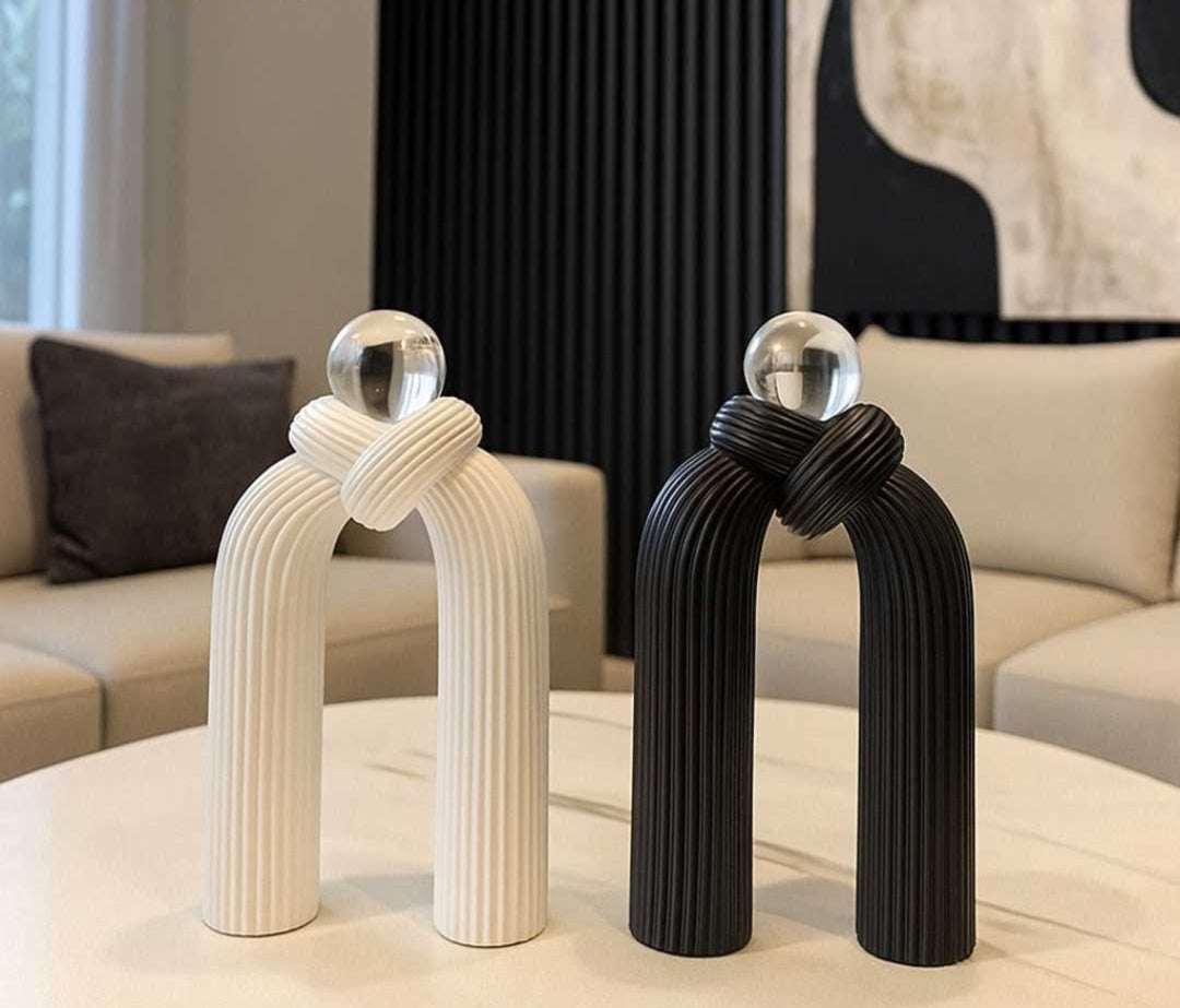 Knot Holding Ball Showpiece