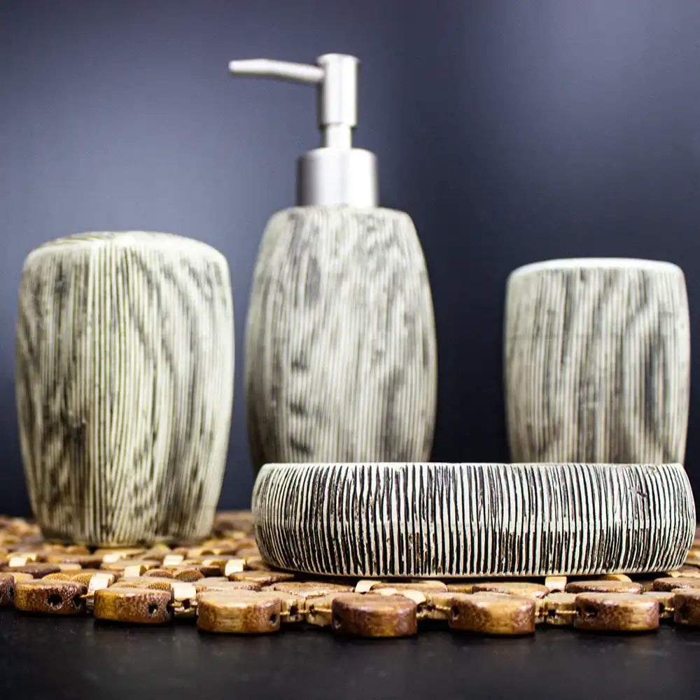 Scrappy Design Bathroom Set