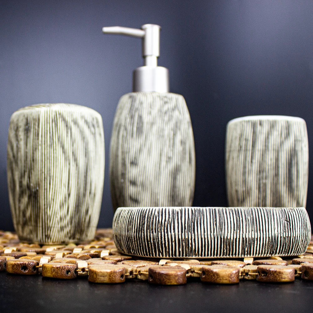 Scrappy Design Bathroom Set