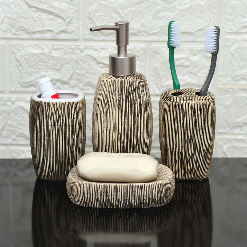 Scrappy Design Bathroom Set