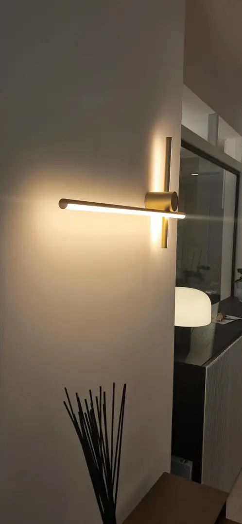 L-Shaped LED Wall Light