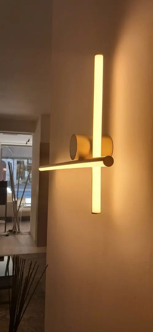 L-Shaped LED Wall Light