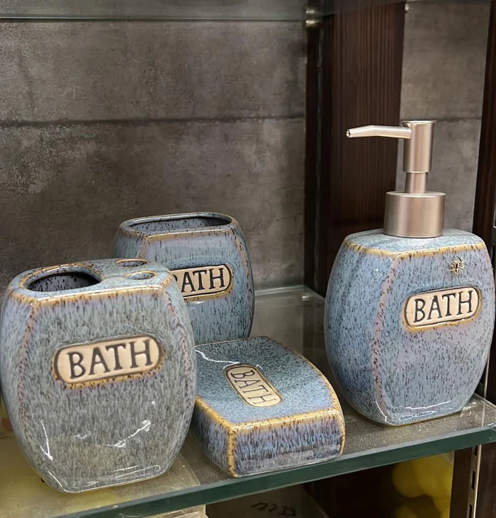 Dotted Ceramic Bath Set