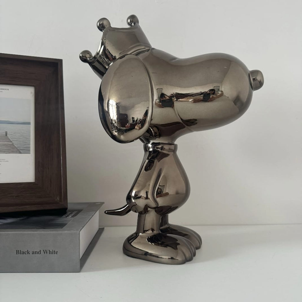 Snoopy Wearing Crown