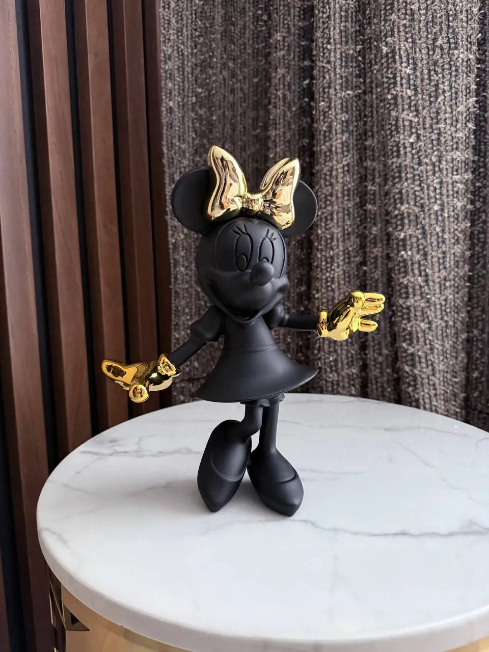 Minnie Bi-color Figurine
