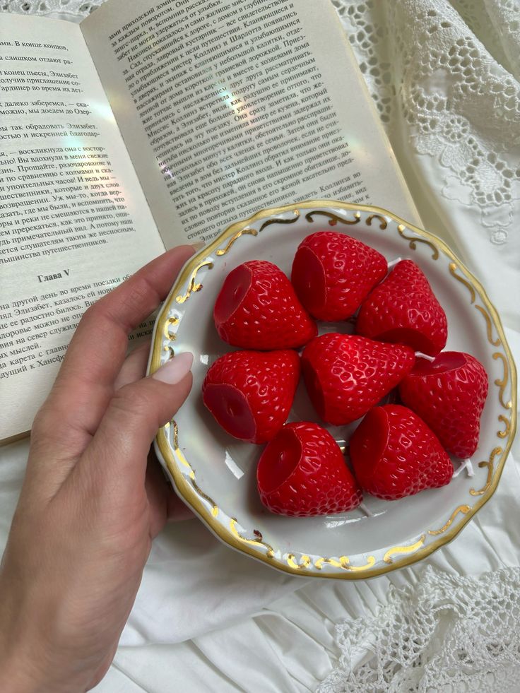 Strawberry Candle/Diffuser (Set Of 6)