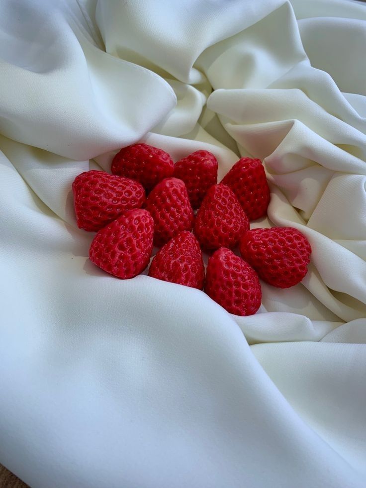 Strawberry Candle/Diffuser (Set Of 6)